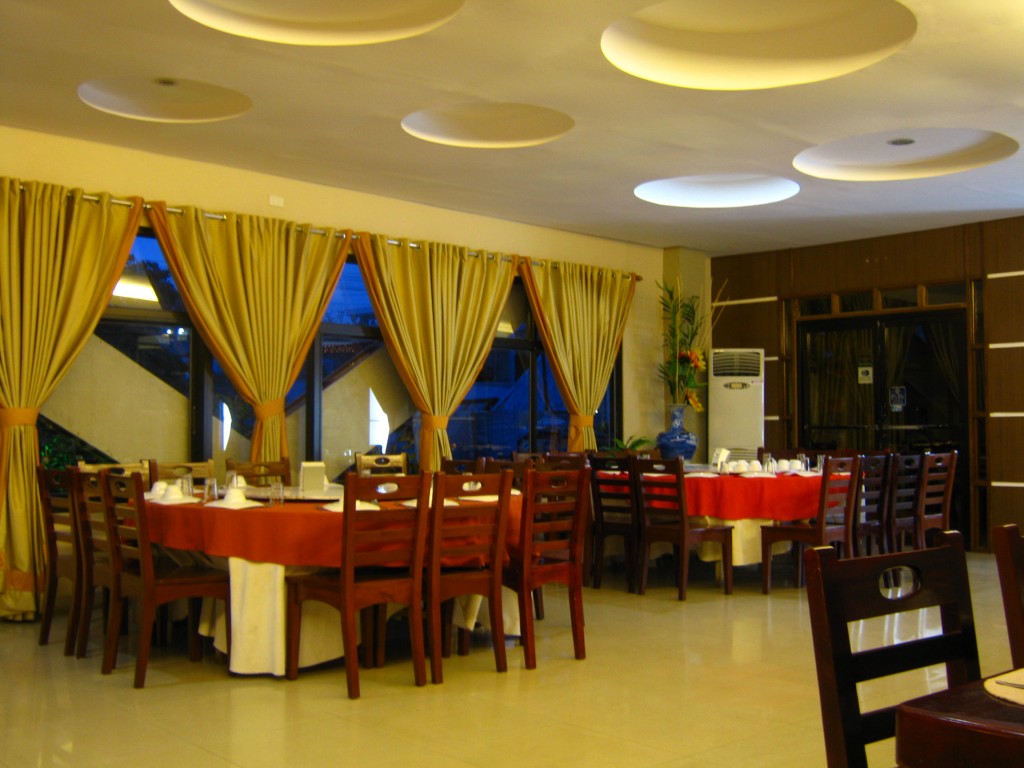 JJ's Seafood Village EN ROUTE