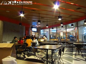 food, restaurant, hyphy's, robinson's galleria restaurants, ortigas restaurants, hyphy's restaurant, chef bruce lim restaurant, bruce lim resto, hyphy's resto, San Francisco-inspired Pinoy food, comfort food