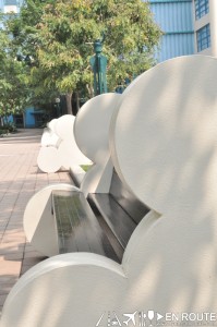Hong Kong Disneyland Hollywood Hotel - Mickey Mouse-shaped benches