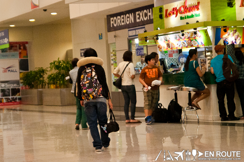Travelling Through the Ninoy Aquino International Airport Terminal 3 NAIA 3 Philippines-7513