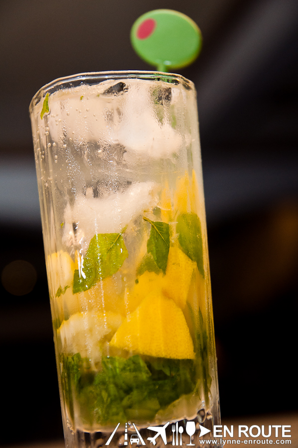 How to make a melon rum and lemon mojito-8140