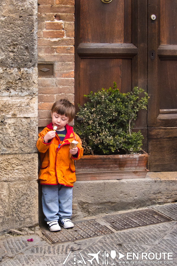 Signs and Sightings San Gimignano Italy-4604